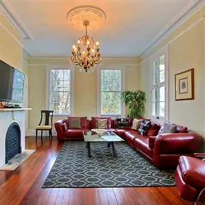 forsyth-park-west-main-house.top-hotels-in-savannah.com/